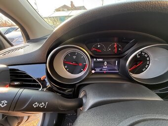 Opel Astra SPORTS TOURER plus - 16
