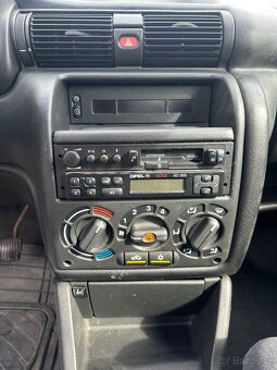 Opel Astra 1.6 55kW - 16