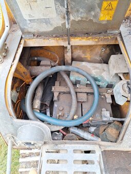 LIEBHERR R936LC - 16