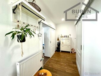 Venkovské stavení 5+1 po kompletní rekonstrukci (320 m2) se  - 16