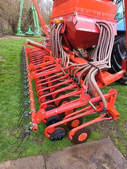 Secí stroj-Accord Pneumatic DV6 - 16