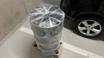 Touran 2.0 TDI DSG 36.000 km - 16