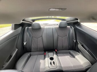 Hyundai Veloster - 16
