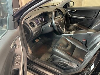Volvo V60, 2.4d, 151kW, Automat, 140t.km., bohatá výbava - 16
