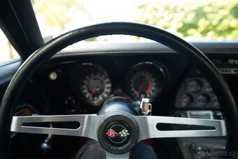 Chevrolet Corvette Stingray 1972 v pěkném stavu - 16