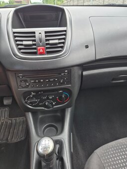 Peugeot 206+...spolehlivé auto za rozumnou cenu - 16
