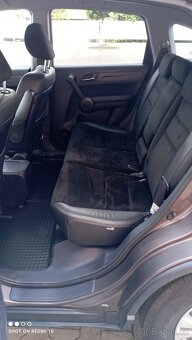 Honda CR-V 2.0 benzín rok 2010.137000km. - 16
