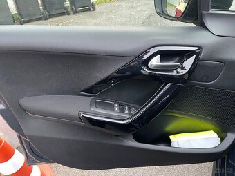 Prodám Peugeot 208 1,2 PureTech 82 S&S - 16