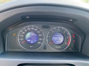 Havarované Volvo V70 - 16