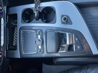 Audi Q7 3,0 TDi S-line Quattro - 16