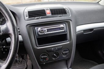 Škoda Octavia 2 z roku 2007 - 16