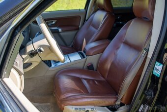 Volvo XC90 2,4 D5 136KW AWD AT6 /AJ NA SPLÁTKY / PROTIÚČET/ - 16