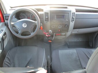 VW CRAFTER 35 TDI 120kW šasi 3,5t 6míst 2007 - 16