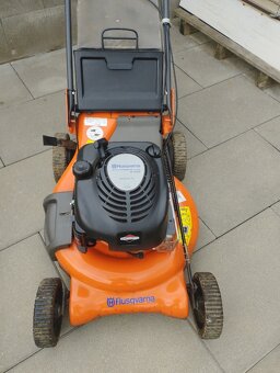 Prodám 3 rotační sekačky Husqvarna,Hecht, Power Force GARDEN - 16