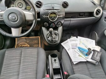 Mazda 2 1.3i 63 Kw 4 valec 64 Tis Km  Nikdy nehavarováno - 16