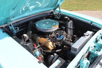 1965 Ford Mustang Coupe, 289 V8, automat, velmi pěkný - 16