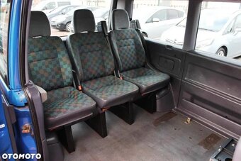 Auto pre vozičkárov s rampou s ručným ovládaním - 16