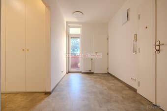 Krásný byt 3+kk ve vyhledávané lokalitě - 16