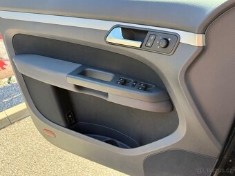 ►VW TOURAN 1,6 MPI FREESTYLE - 75 kW, NAVI, PARK. SENZORY◄ - 16