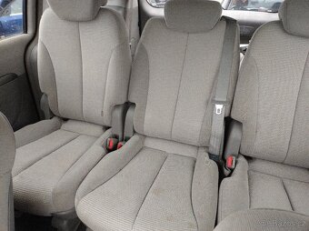 KIA Carnival III 2008 2,9CRDI 136kW J3 XENONY - DILY - 16