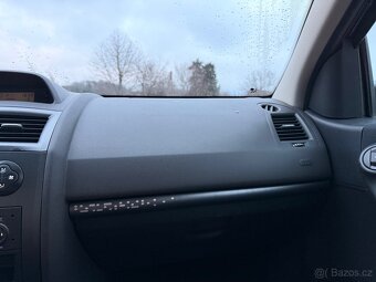 Prodám Renault Megane 1.6 benzín - 16