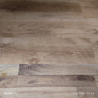 Prodám maringotku 2,5 X 3 m - 16