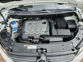 VW Touran LIFE 2.0 TDi CR 103 KW - 2013 - DIGI KLIMA PRODÁNO - 16