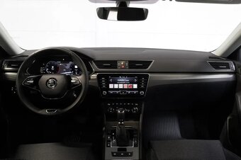 Škoda Superb, 2.0TSI,Style,DSG,Virtual,Tažné - 16