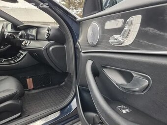 MB E 220d 4Matic,AllTerrain,Tažné,Webasto,Kamera - 16