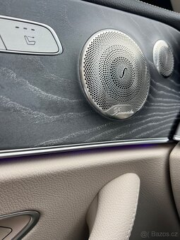 Mercedes E 220d cabrio AMG - 16