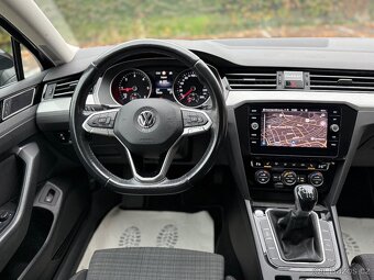 VW Passat B8 2.0 TDi 110Kw/MatrixFulled/Kamera/ACC/Highline - 16