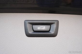 BMW Řada 3 318 d - 16