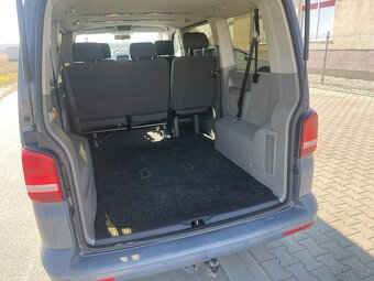 VW T5 Carawelle 2,0tdi 103kw DSG rok 2013 - 16