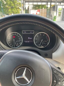 Mersedes Benz B180 - 16