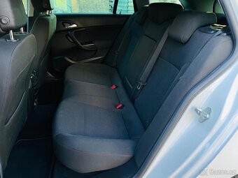 Opel Insignia 2.0D 103KW MANUÁL VÝHŘEV SERVISKA BEZ AD BLUE - 16