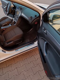 Ford Mondeo MK4 2.0 TDCi Ser. knížka, top stav - 16