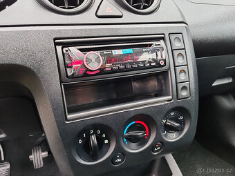 Citroen C3  1.4 benzín 54kW  2011  96000km  1. majitelka - 16