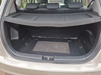 Kia Venga 1.6 CVVT 92kW 2010 klima - 16