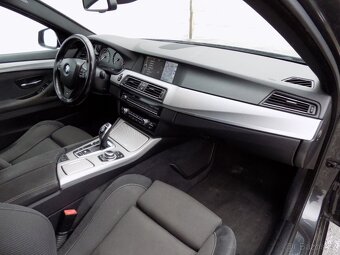 BMW Řada 5 530xDrive/M-Sport/Bi-xenon/ - 16