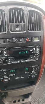 Chrysler grand voyager - 16