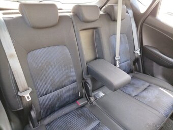 Hyundai ix20 1.4i 66 kW / r.v. 9/2011 / najeto 157.962km - 16
