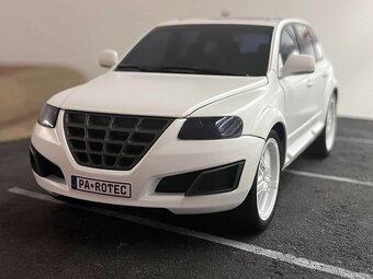 1:18 2008 Volkswagen P24 Parotech - Norev - 16
