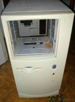 3x retro ATX skrine, zachrante je pred sberem - 16