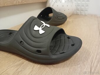Under Armour dámské nazouváky - pantofle vel. 38 - 16