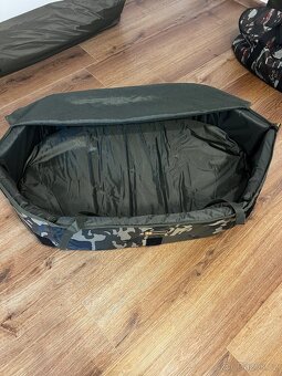 Rybářské vybavení zavážecí lodička deštník podložka stojan - 16