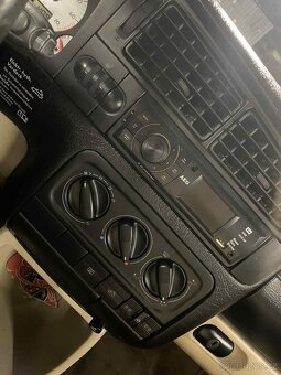 🚗 Volkswagen Golf 3 Cabrio – TOP stav, připraven na STK 🚗 - 16