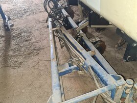 Secí stroj Kinze 3000 8 řádků - 16