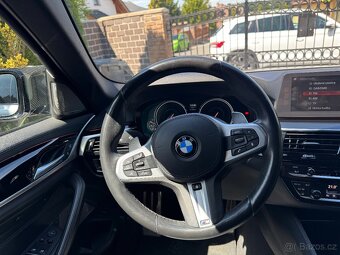 BMW M550i Individual, masáže, Webasto, Head-up, Soft close - 16
