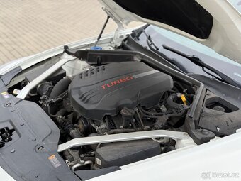 Kia Stinger 3.3 v6 Benzin 272kW r.v 2018 - 16