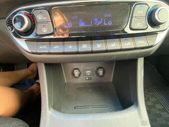 Hyundai i30 kombi - 16